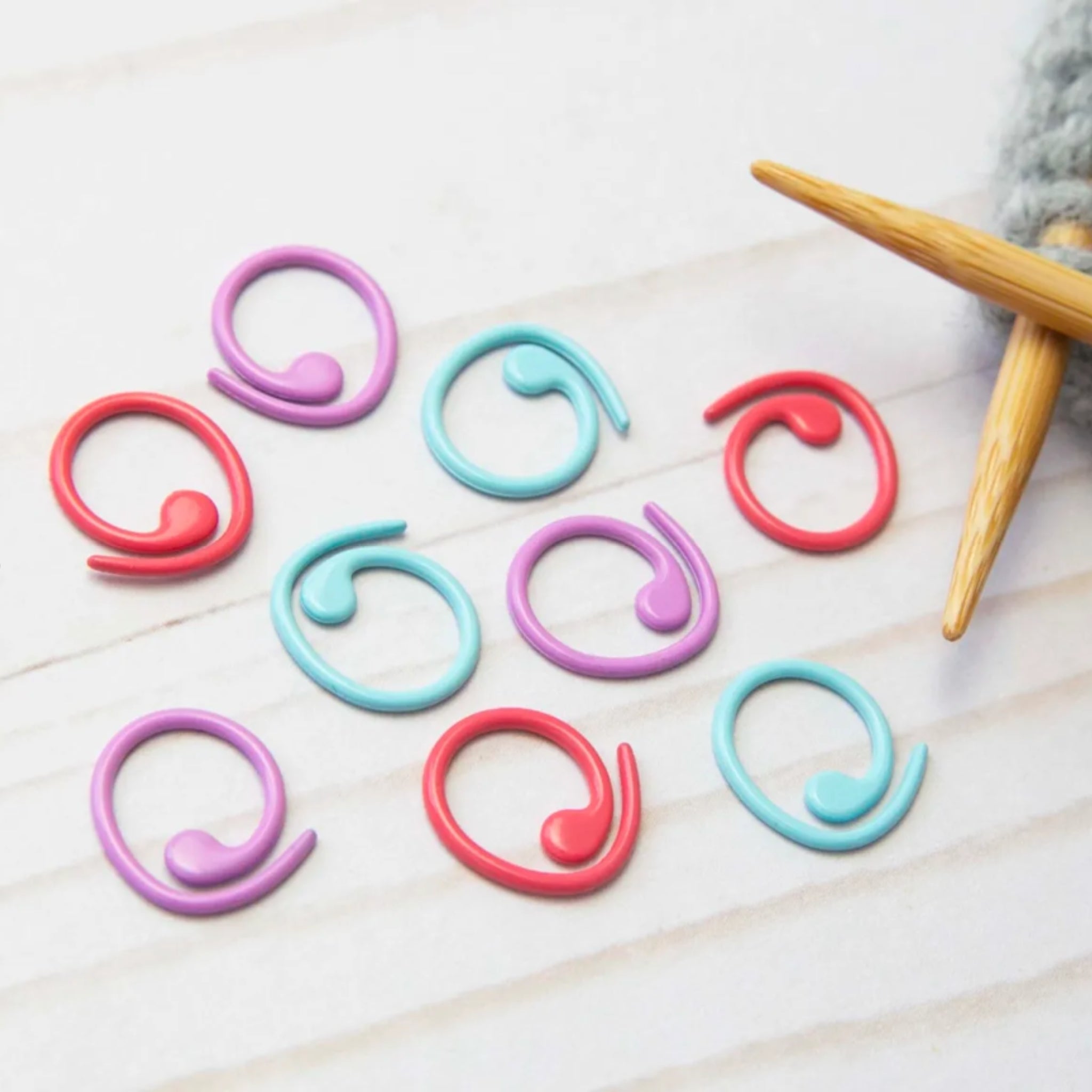 Multi Color Metal Coated open stitch markers